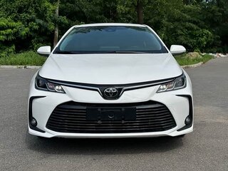 2022 Toyota Corolla XII (E210), белый, 1320000 рублей, вид 1
