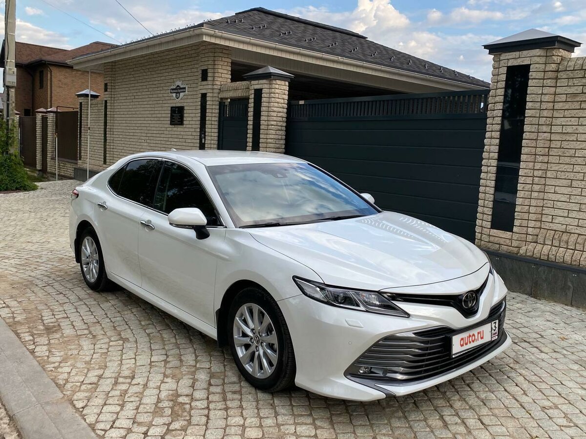 Купить б/у Toyota Camry VIII (XV70) 2.5 AT (181 л.с.) бензин автомат в ...