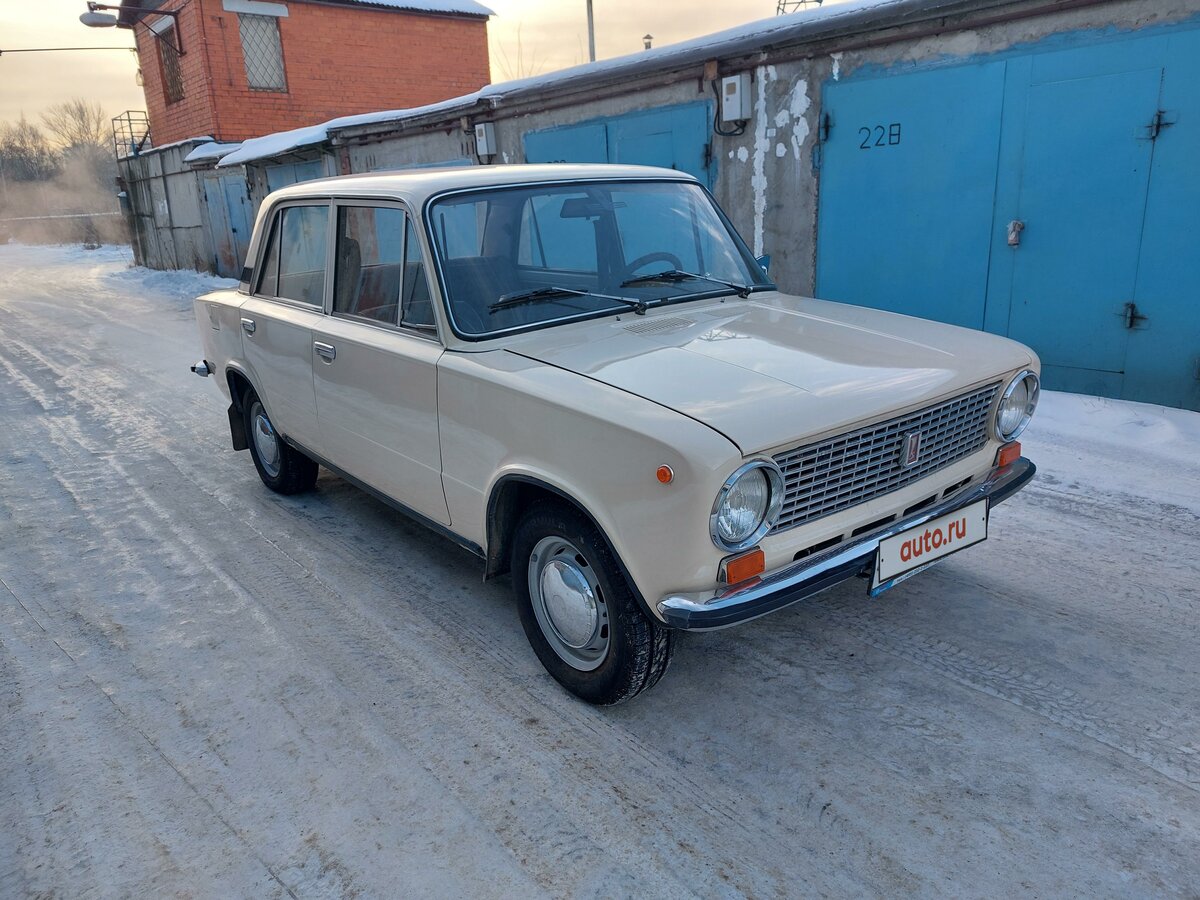 Купить б/у LADA (ВАЗ) 2101 1970-1988 21013 1.2 MT (64 л.с.) бензин ...