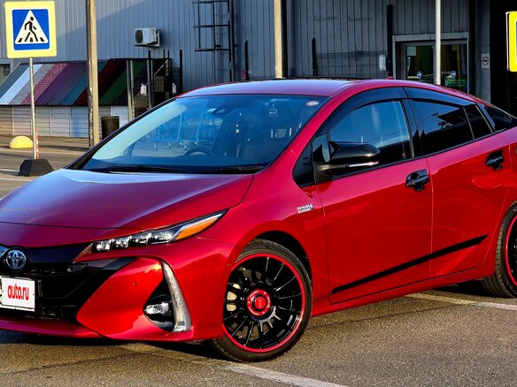 2018 Toyota Prius IV Рестайлинг (XW50), красный, 2700000 рублей - вид 8