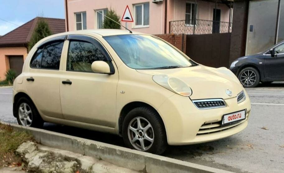 Nissan March 2004 1 4