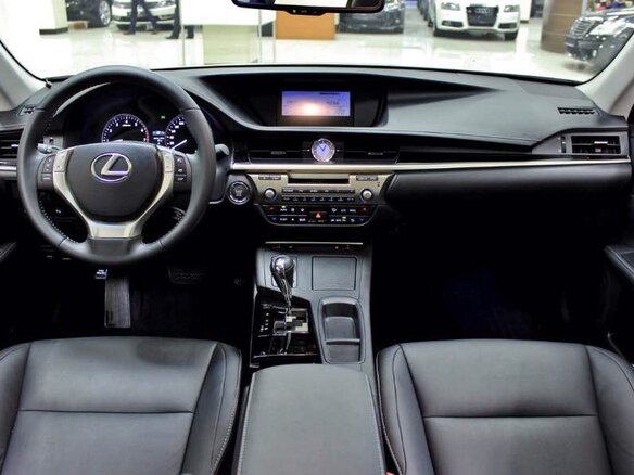 2014 Lexus ES 250 VI, белый - вид 3