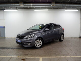 2015 Kia Rio III Рестайлинг, серый, 750000 рублей, вид 1