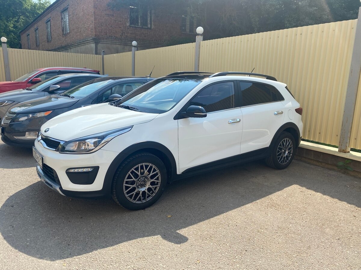 Купить б/у Kia Rio IV X-Line 1.6 AT (123 л.с.) бензин автомат в Туле ...