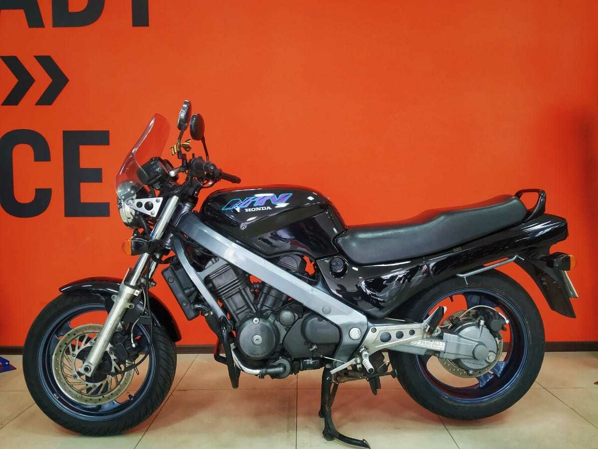 Honda NTV 650 Custom