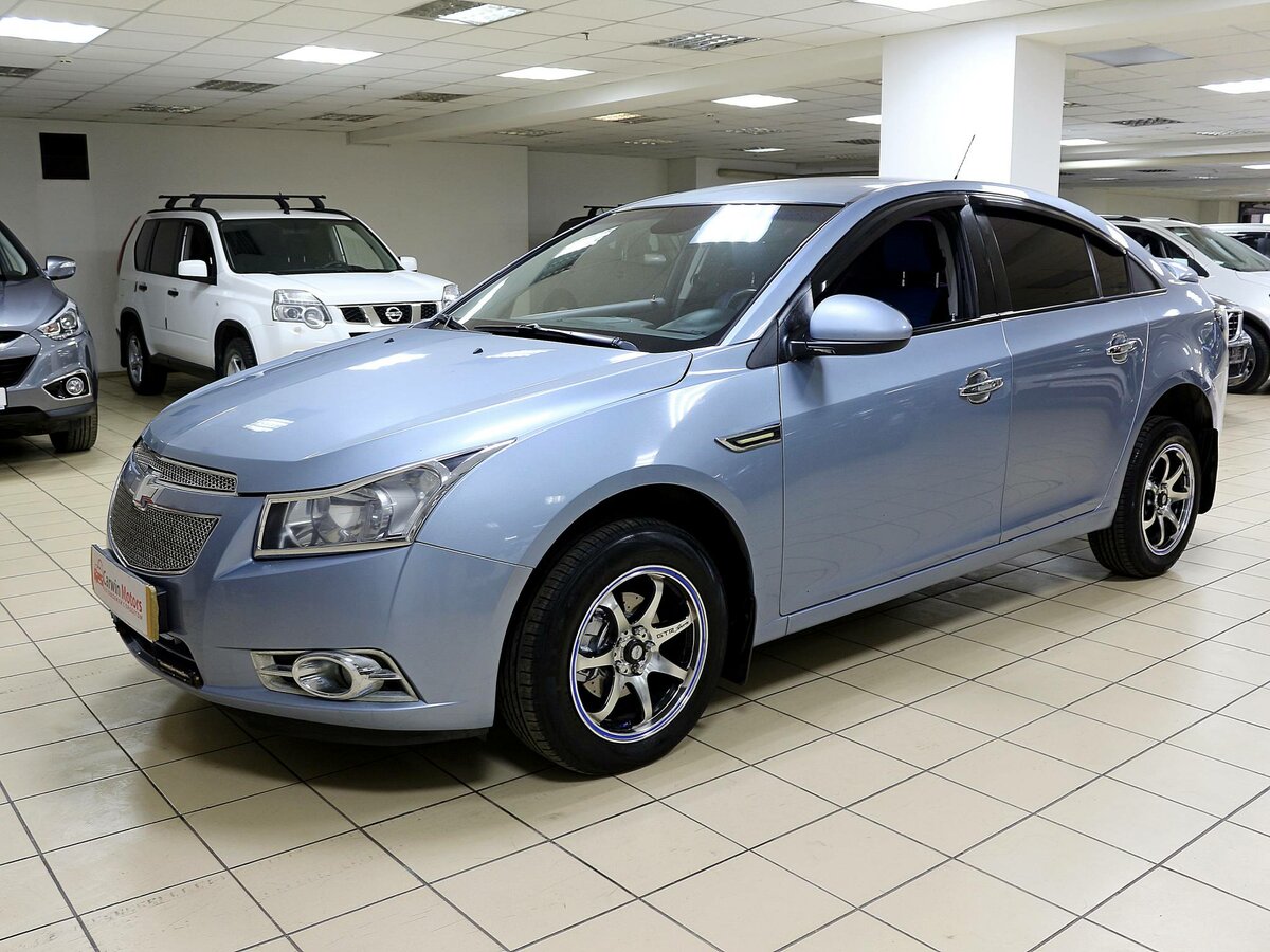 Chevrolet Cruze серый
