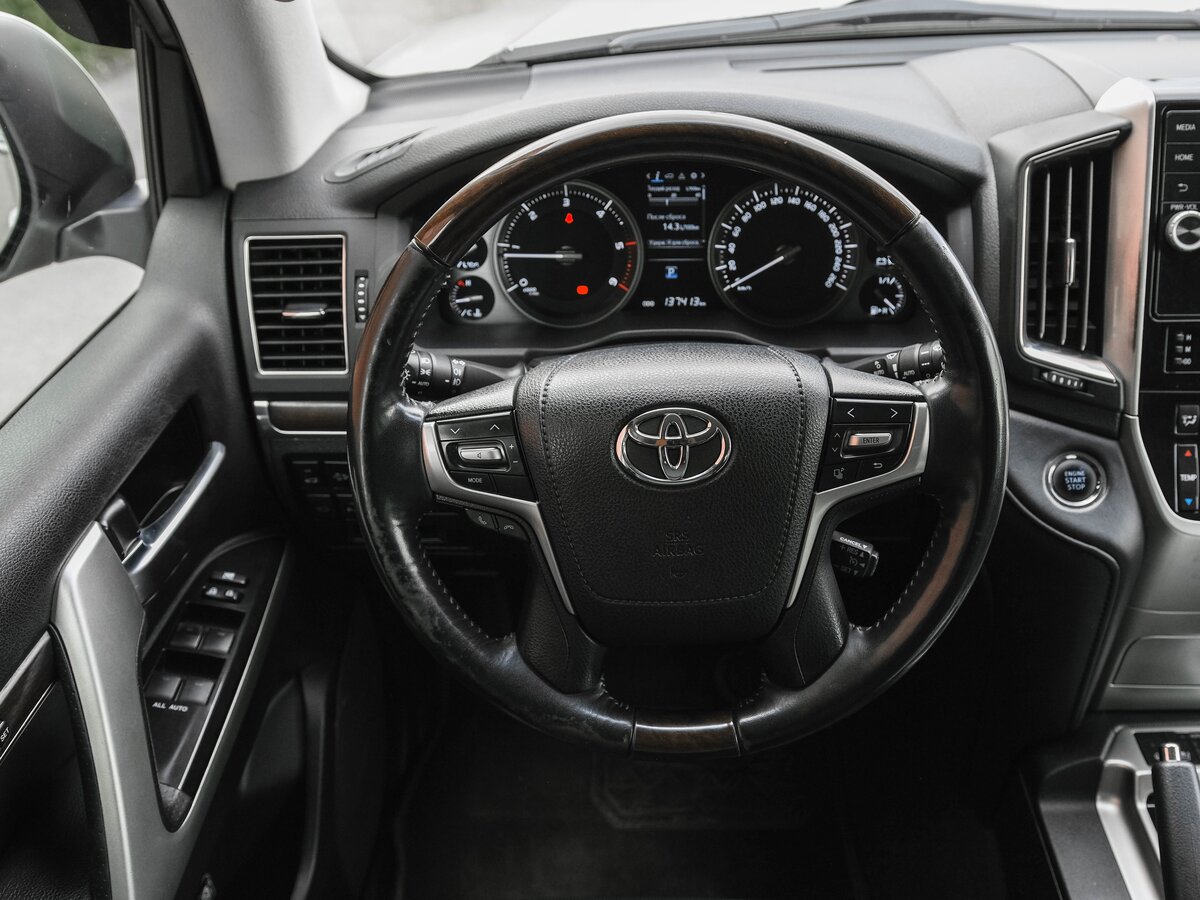 TOYOTA LAND_CRUISER - фото 8