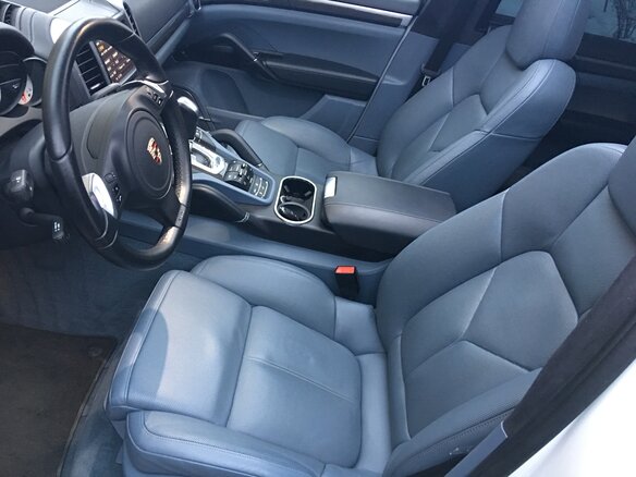 2011 Porsche Cayenne Turbo II (958), белый - вид 16