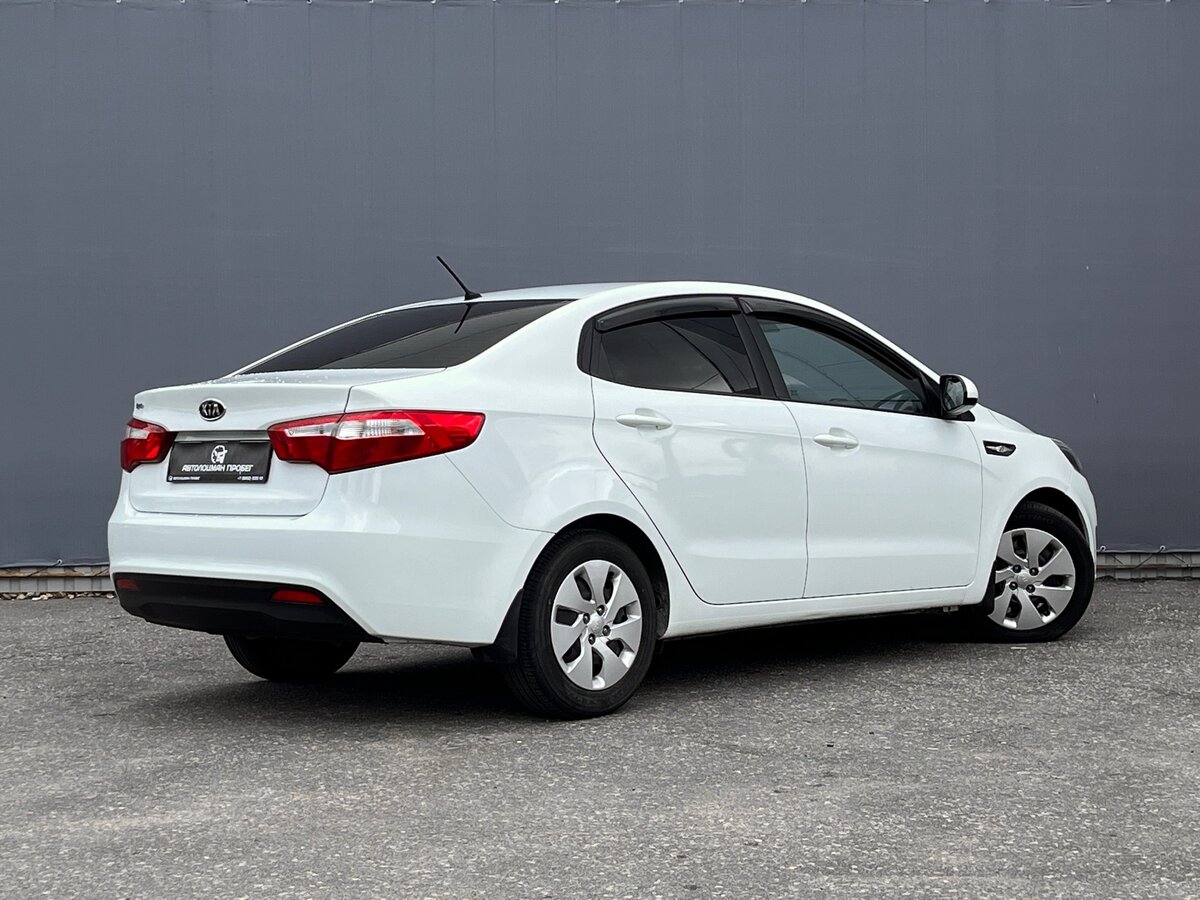 Купить б/у Kia Rio III 5-speed 1.6 MT (123 л.с.) бензин механика в ...