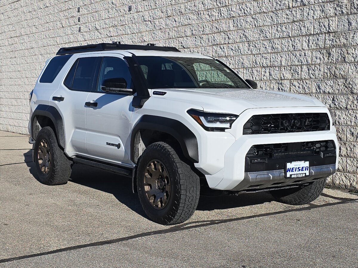Toyota 4Runner VI