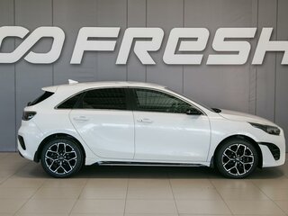 2021 Kia Ceed III Рестайлинг, белый, 2270000 рублей, вид 5