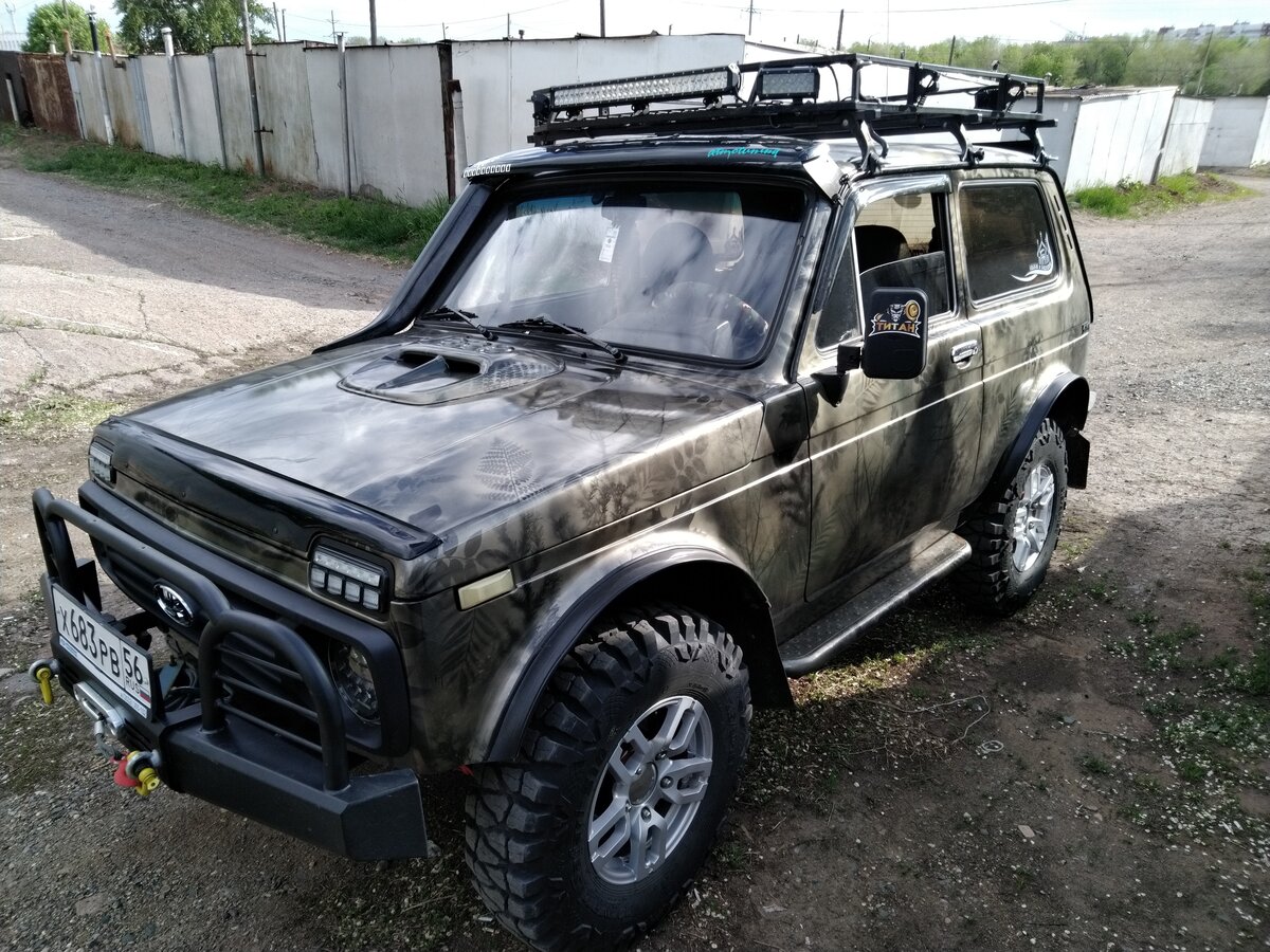 Купить б/у Chevrolet Niva I 1.7 MT (80 л.с.) 4WD бензин механика в Новокуйбышевс