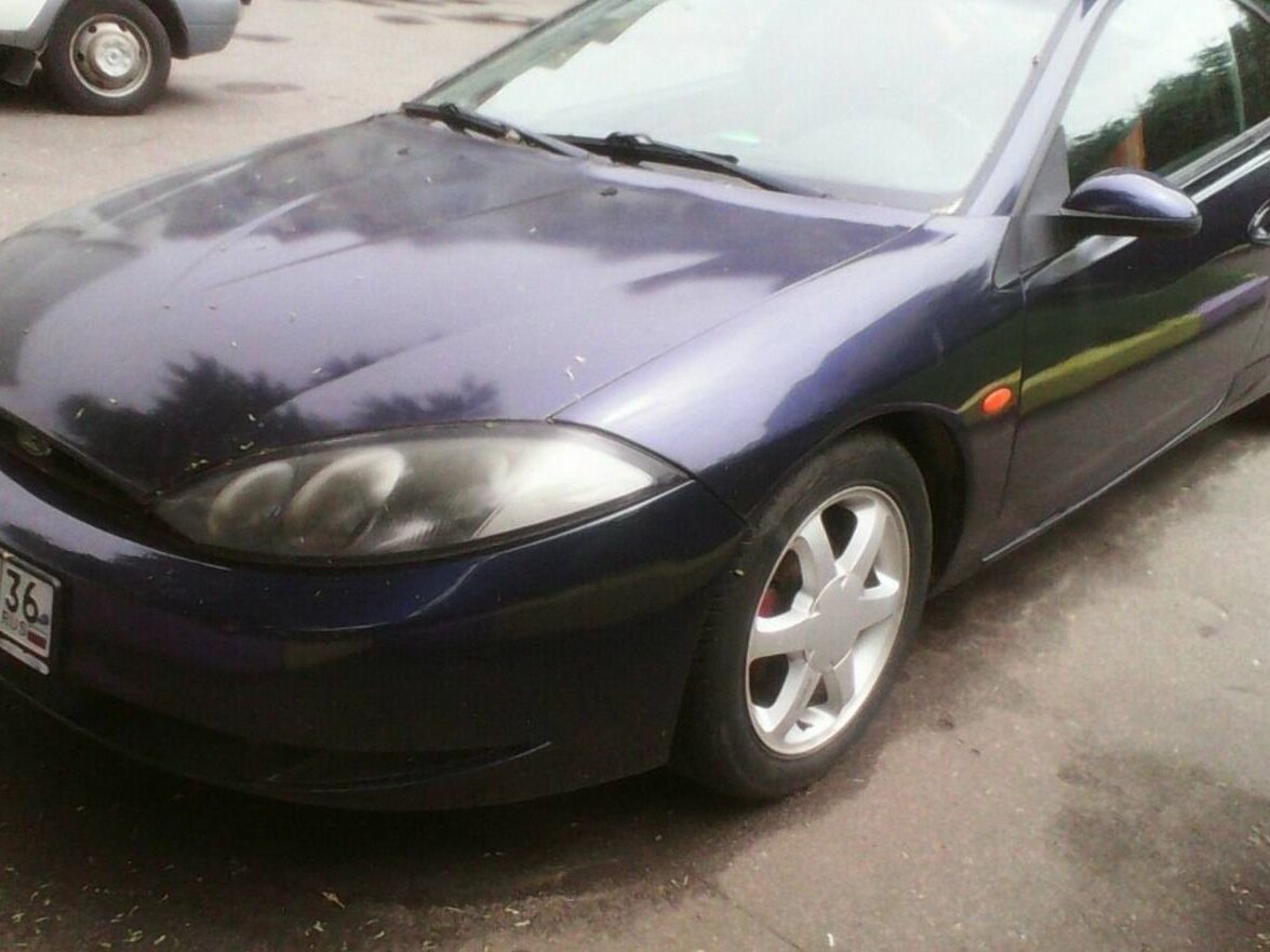Ford cougar 1999 2 5