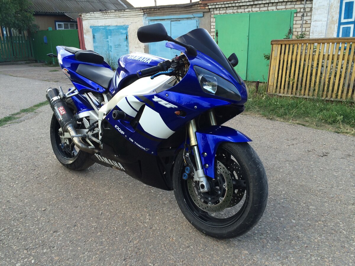 Yamaha r1 1996