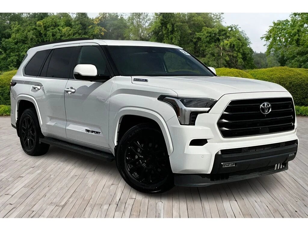 Toyota Sequoia III