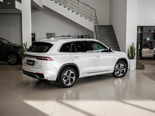2026 Geely Monjaro I, белый, 4553991 рублей, вид 2