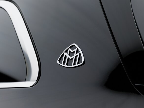 2025 Mercedes-Benz Maybach GLS 600 I Рестайлинг, чёрный, 29000000 рублей - вид 6