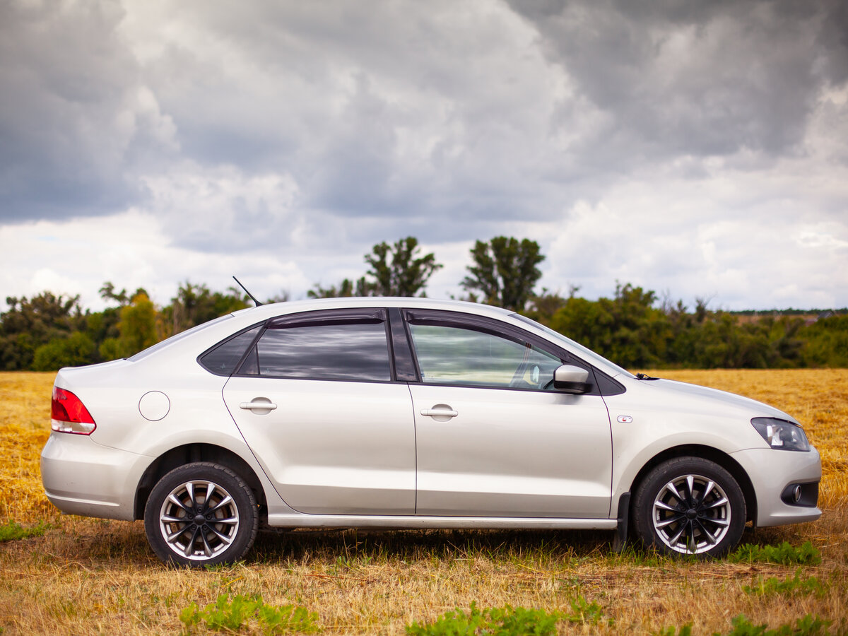 VW Polo sedan 2013