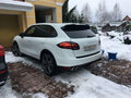 2011 Porsche Cayenne Turbo II (958), белый - вид 2