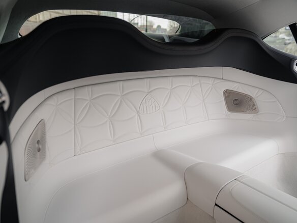 2026 Mercedes-Benz Maybach SL SL 680, красный, 39900000 рублей - вид 38