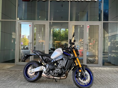 2024 Yamaha MT-09 (FZ-09), серый, 1760000 рублей, вид 1