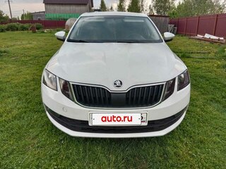 2019 Skoda Octavia III (A7) Рестайлинг, белый, 1450000 рублей, вид 1