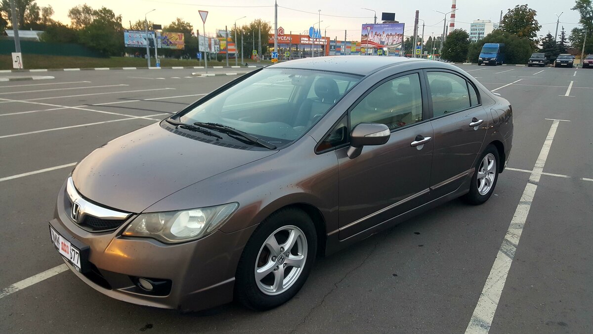 Купить б/у Honda Civic VIII Рестайлинг Hybrid 1.3hyb CVT (95 л.с ...