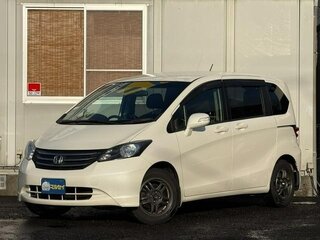 2011 Honda Freed I Рестайлинг, белый, 715000 рублей, вид 1