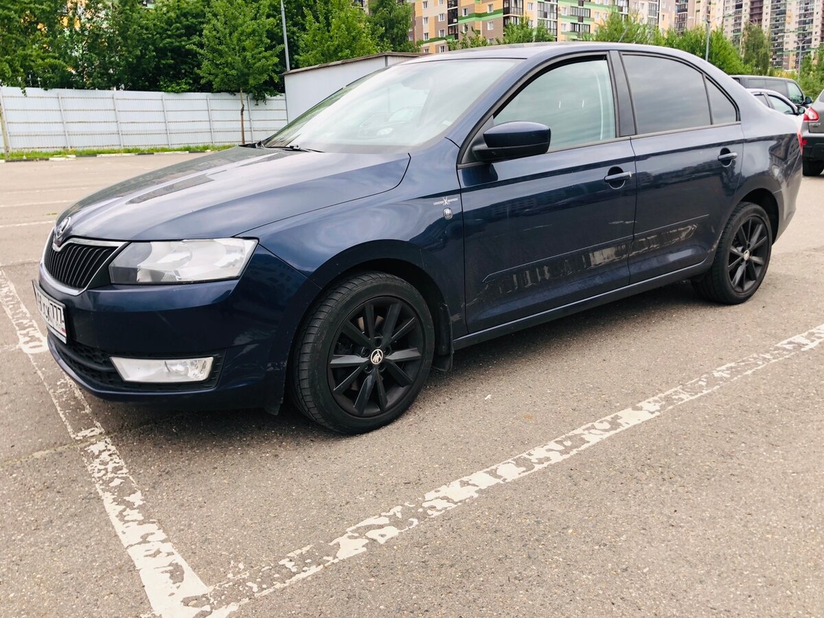 Skoda Rapid 2016 синий