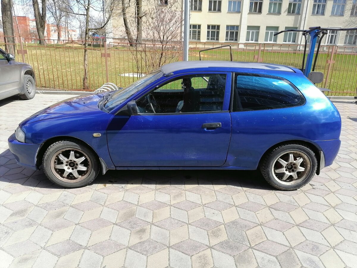 Купить б/у Mitsubishi Colt V (CJ) 1.3 MT (75 л.с.) бензин