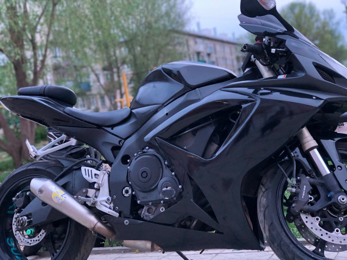 GSX R 750Рє6