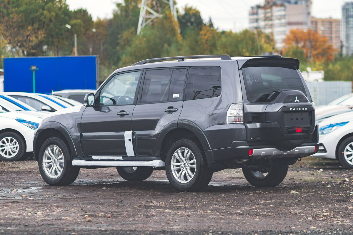 pajero 4 рестайлинг