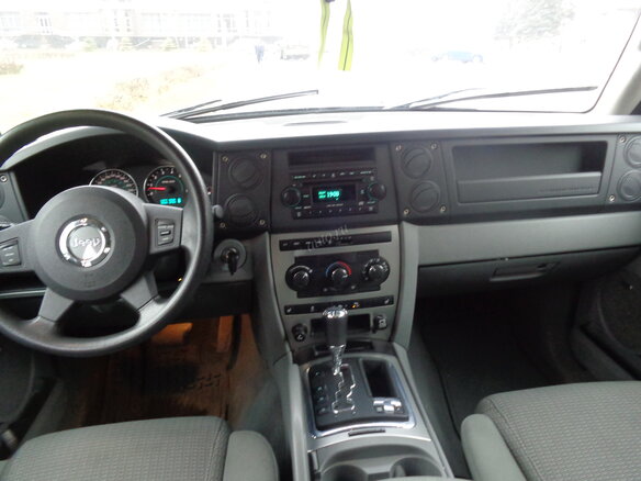 2008 Jeep Commander, чёрный - вид 3