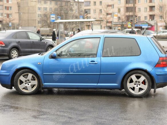 2001 Volkswagen Golf GTI IV, голубой