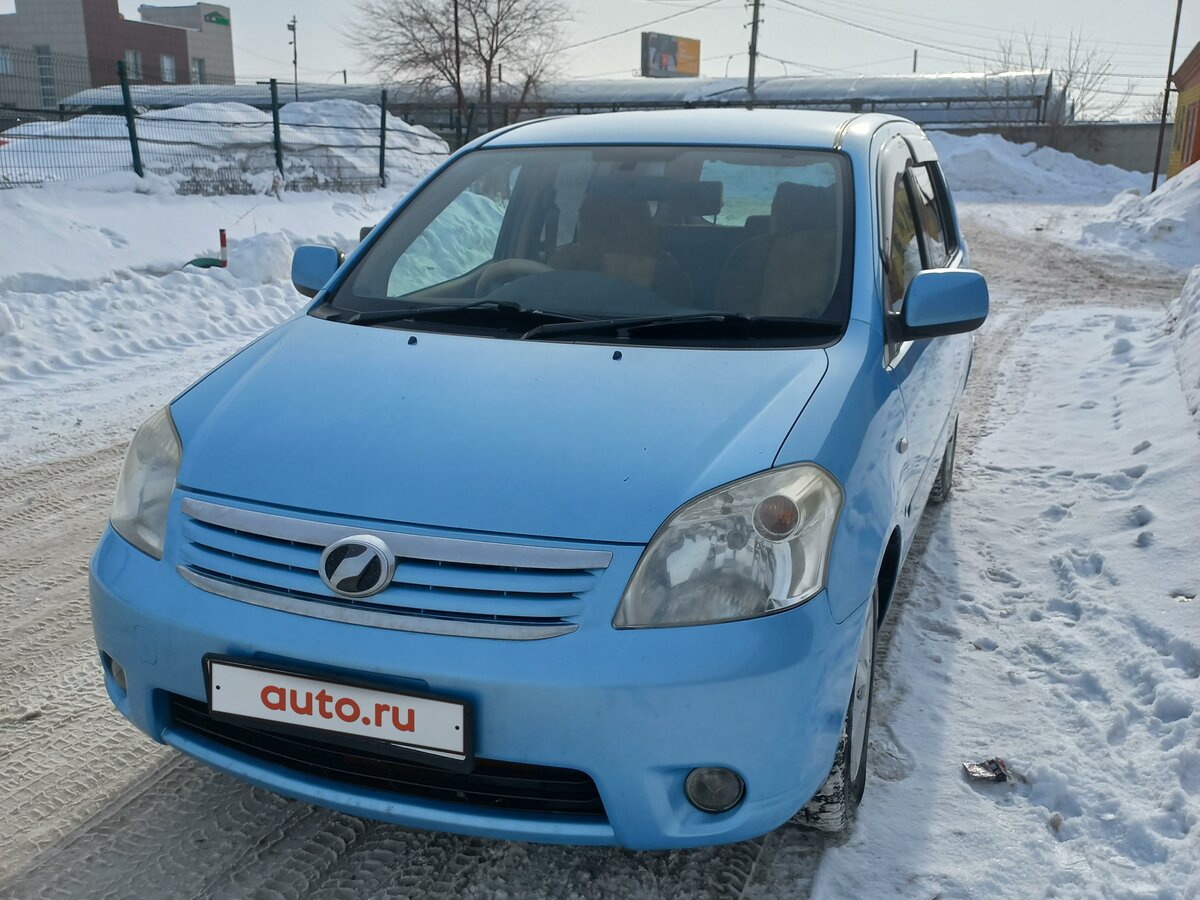Тойота раум 2