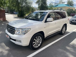 2010 Toyota Land Cruiser 200 Series, белый, 2850000 рублей, вид 1