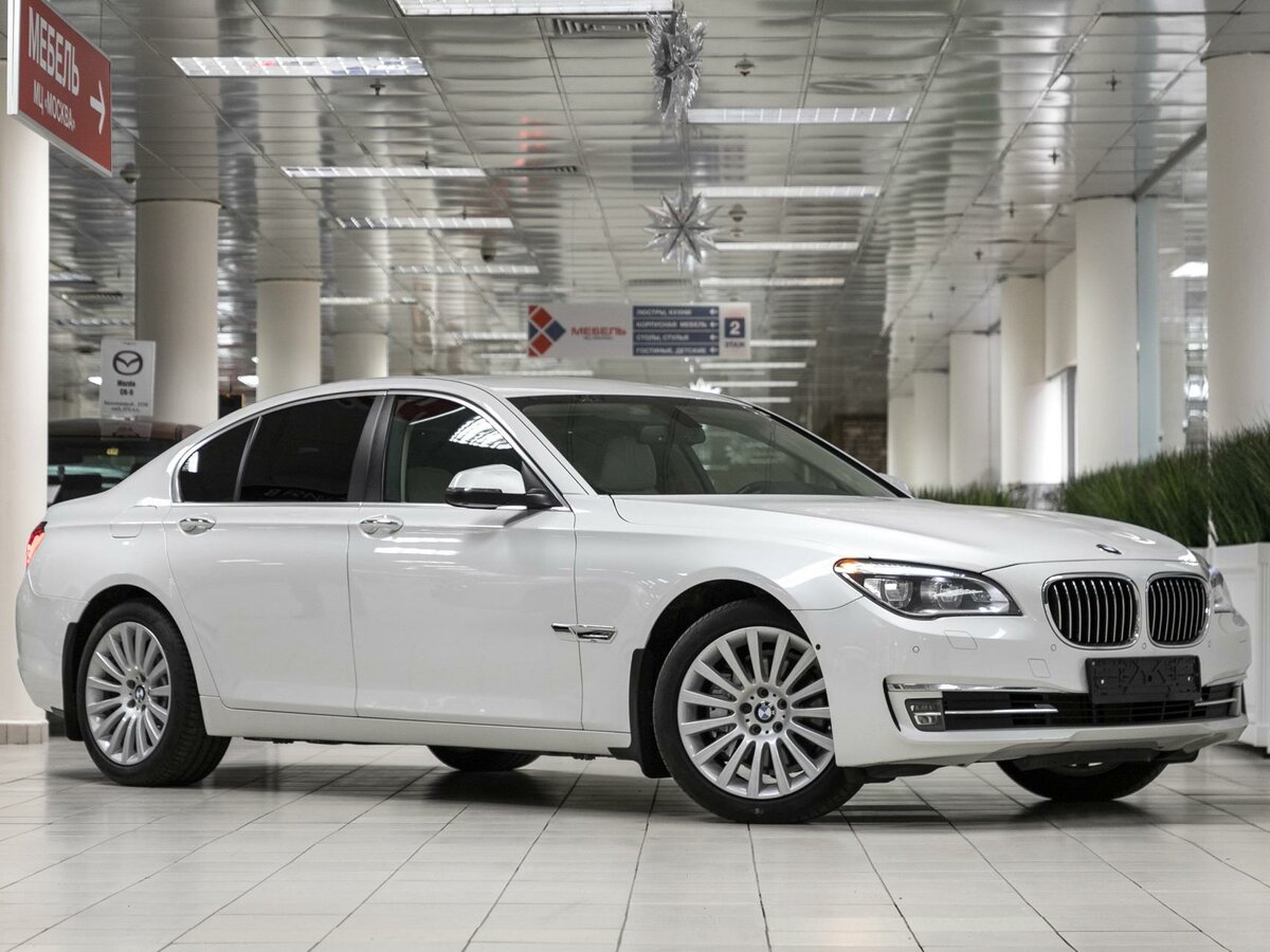 BMW 7 long белая