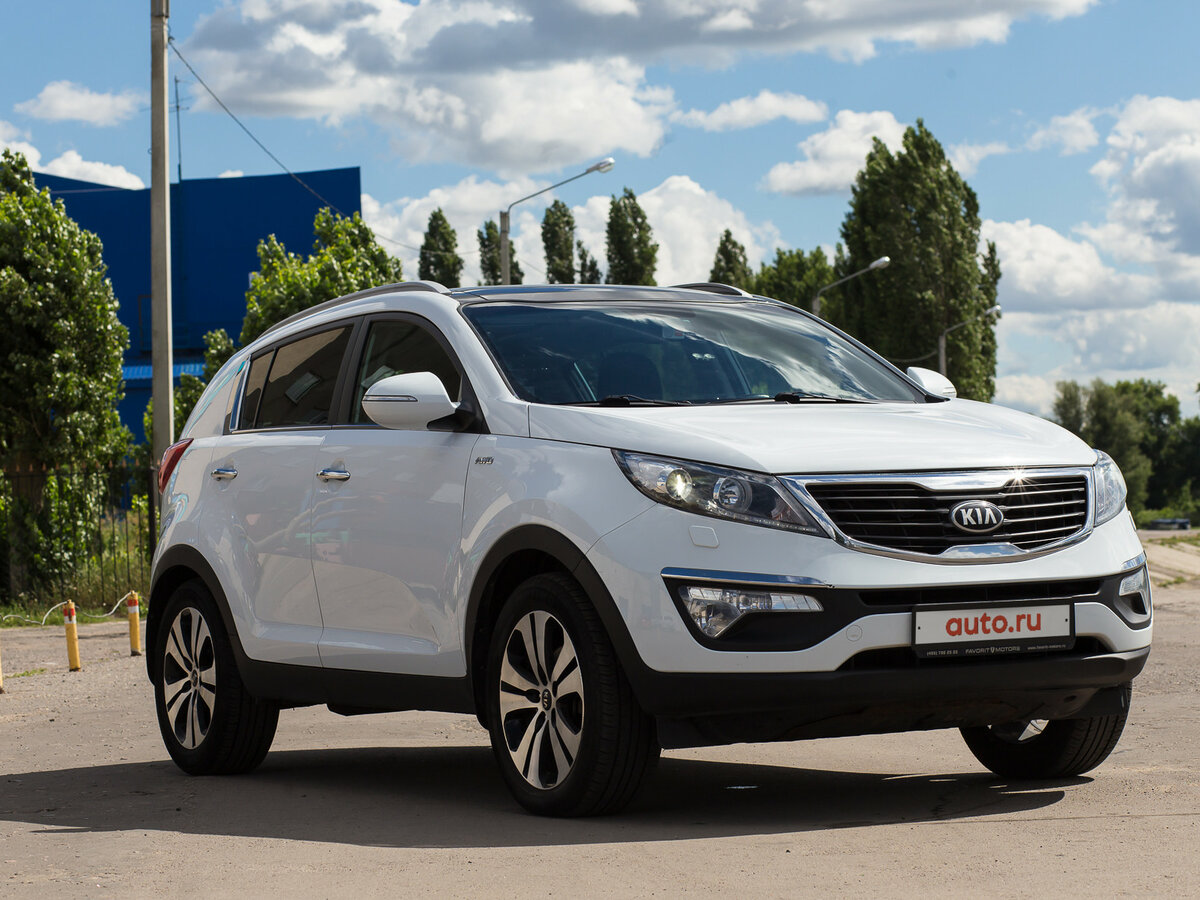 KIA Sportage Серый 2012 с пробегом 169 087 км. в автоцентре Крост в Ростове-на-Д