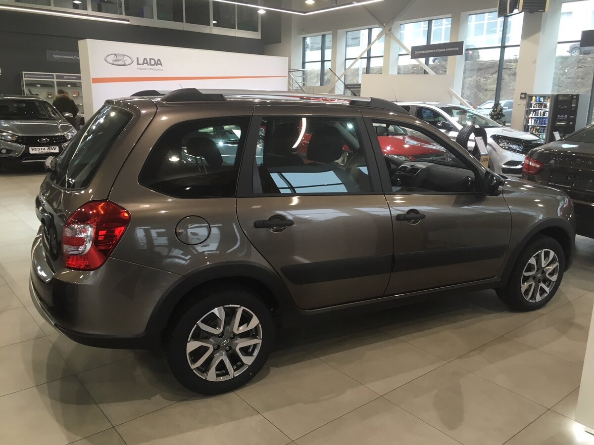 Гранта кросс коричневая фото Купить б/у Lada (ВАЗ) Granta I Рестайлинг Cross 1.6 AMT (106 л.с.) бензин робот 