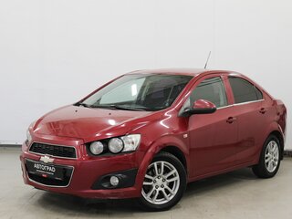 2013 Chevrolet Aveo II, красный, 590000 рублей, вид 1