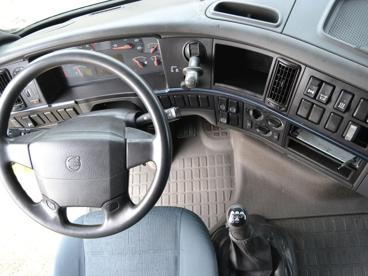 Седельный тягач Volvo FH 2011