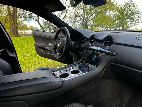 Купить б/у Fisker Karma 2009-2012 2.0hyb AT (260 л.с.) гибрид автомат в ...