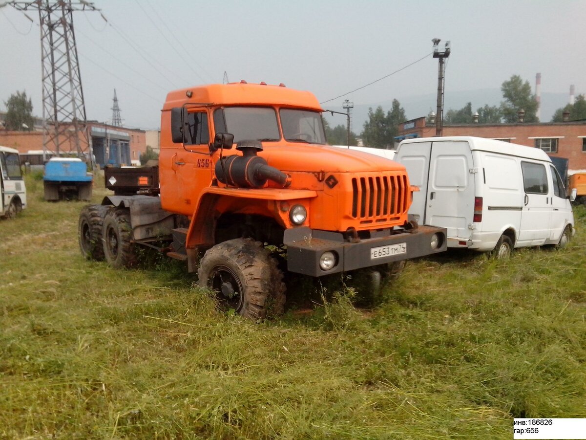 Грузовик Урал 44202