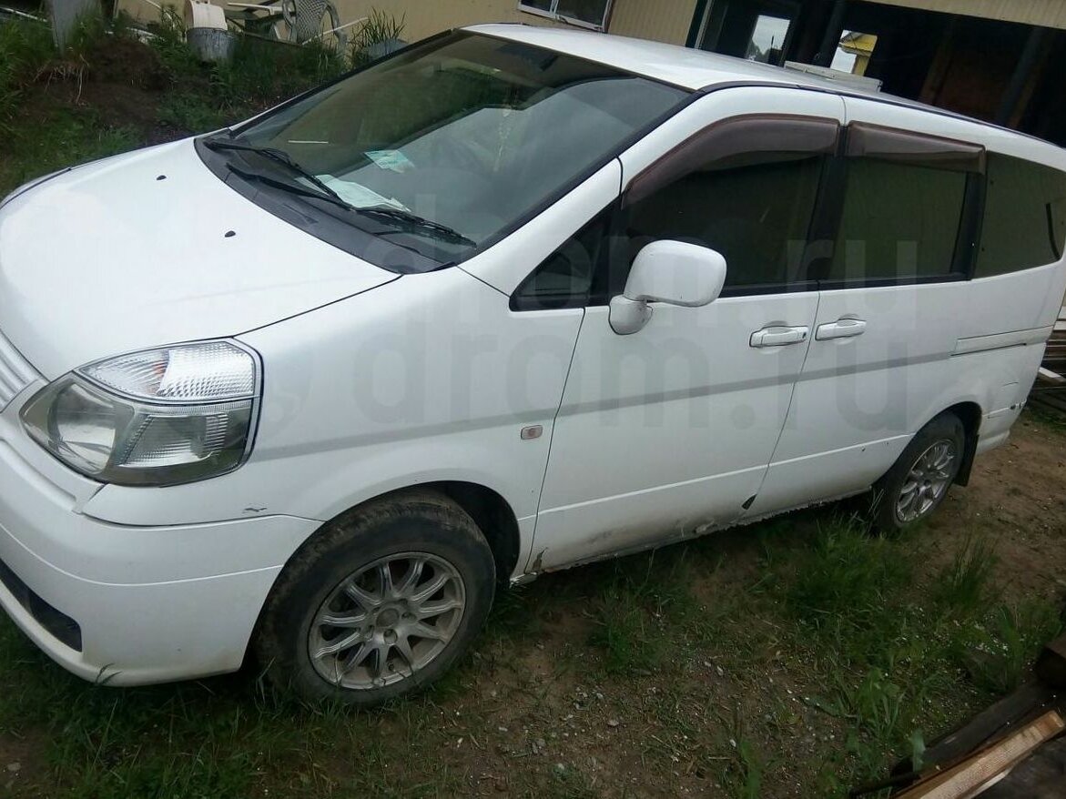 Nissan Serena 1999