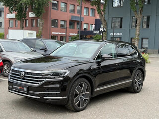 2022 Volkswagen Touareg III, серый, 5490000 рублей, вид 1