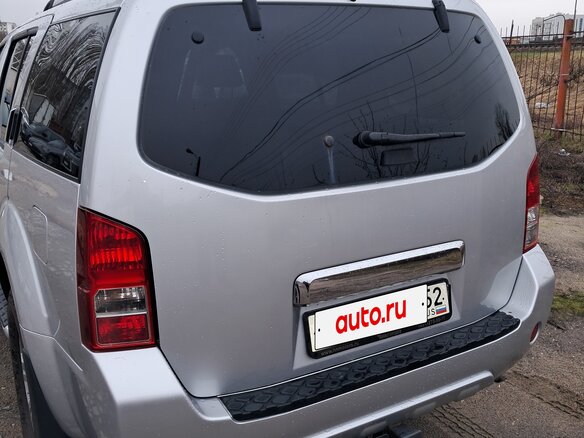 2011 Nissan Pathfinder III Рестайлинг, серебристый, 1400000 рублей - вид 5