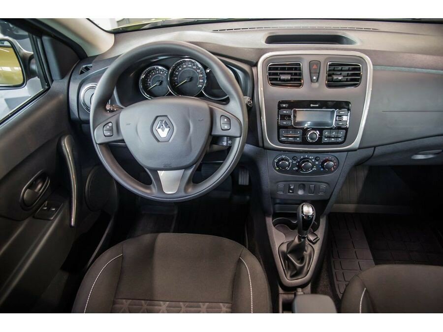 Рено сандеро степвей комплектация драйв что входит - 95 фото