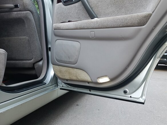 2003 Toyota Crown XI (S170), серый, 1055000 рублей - вид 9