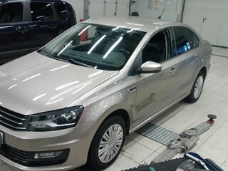 2018 Volkswagen Polo V Рестайлинг, бежевый, 1120000 рублей, вид 1