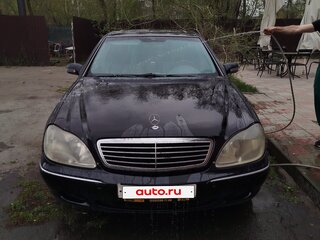1999 Mercedes-Benz S-Класс 320 IV (W220), чёрный, 850000 рублей, вид 1